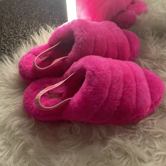 Hot Pink Ugg Slides - Picture 3 of 4